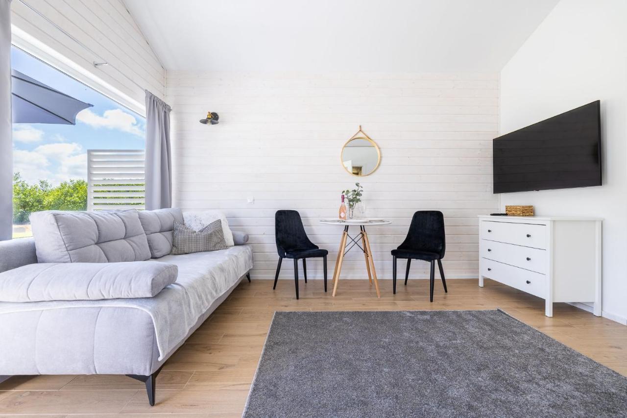 Lumi Resort Domki Letniskowe Z Podgrzewanym Basenem Rewal Exteriér fotografie