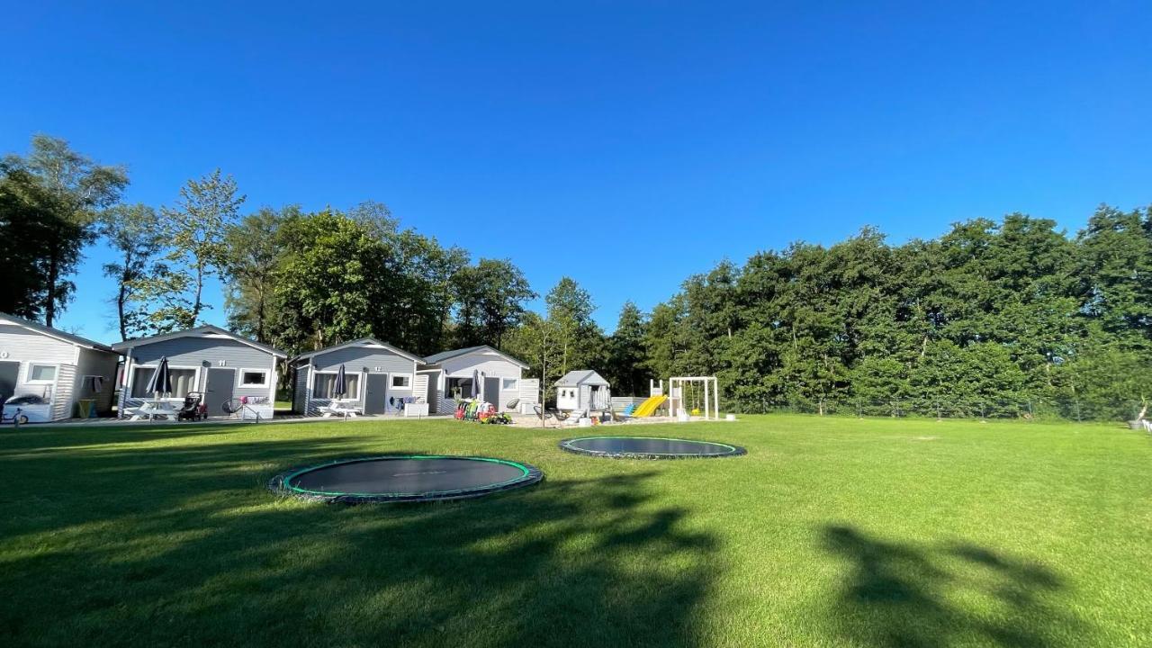 Lumi Resort Domki Letniskowe Z Podgrzewanym Basenem Rewal Exteriér fotografie