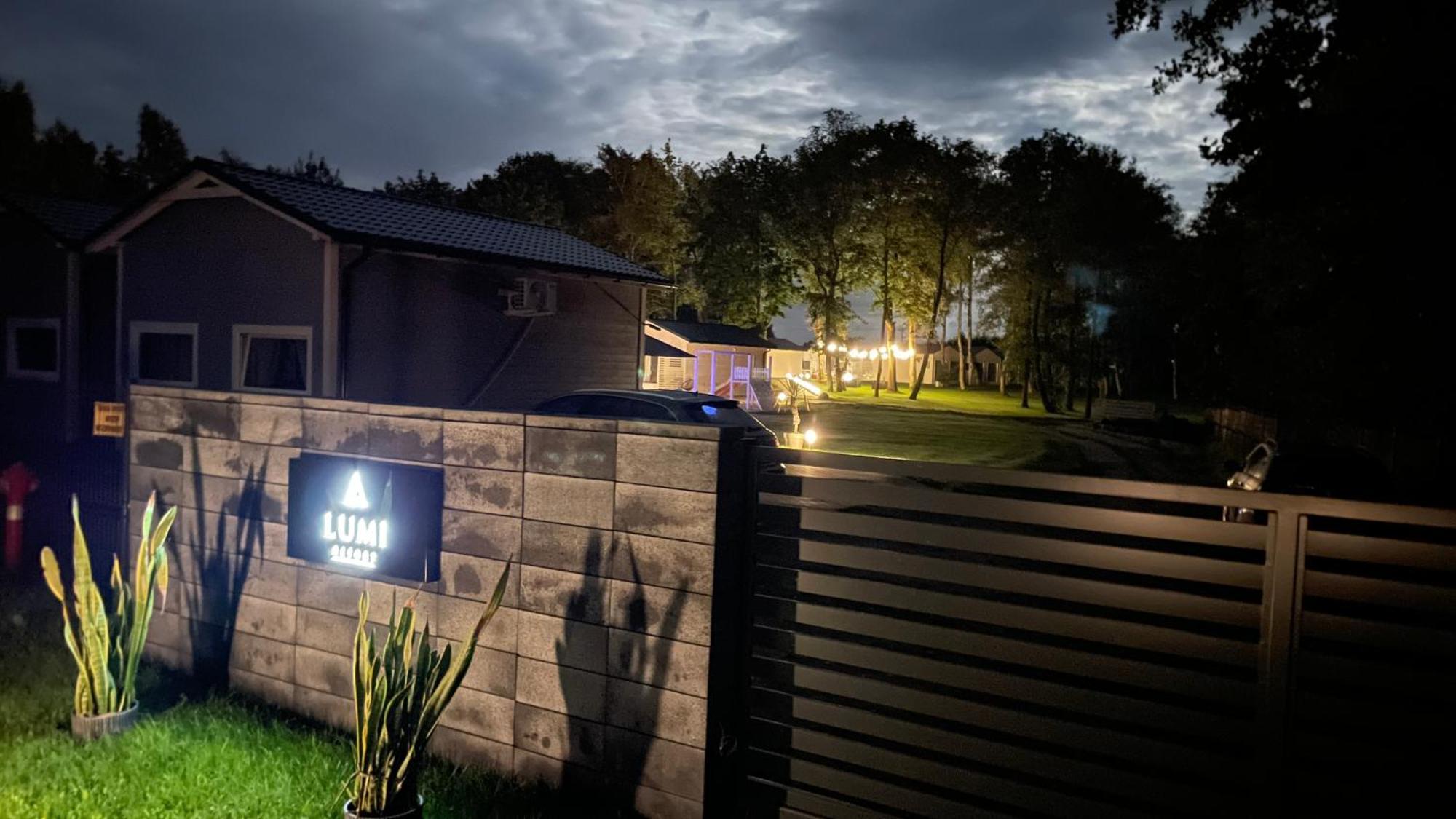 Lumi Resort Domki Letniskowe Z Podgrzewanym Basenem Rewal Exteriér fotografie