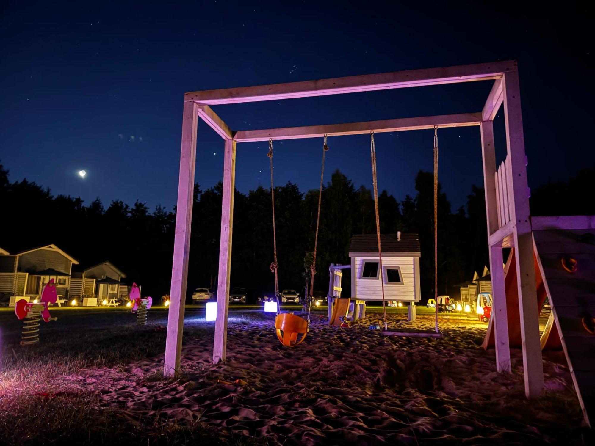 Lumi Resort Domki Letniskowe Z Podgrzewanym Basenem Rewal Exteriér fotografie